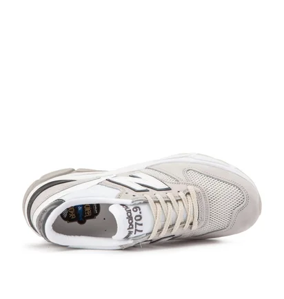 New Balance M7709CV Made in England 'Caviar & Vodka' (Off White)