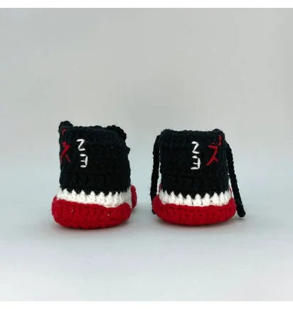 Baby Sneakers AJ11 Bred (Schwarz / Rot)