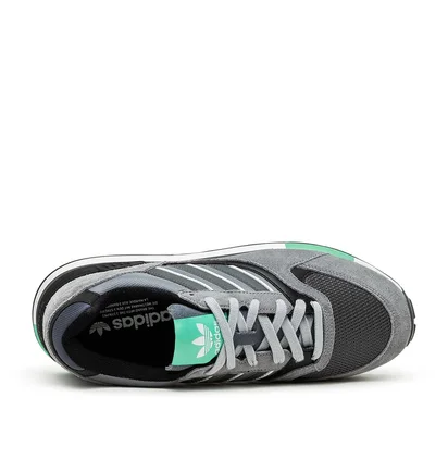 adidas Quesence (Grau / Schwarz)