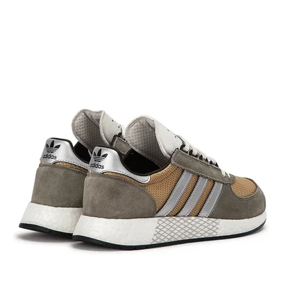adidas Marathon Tech (Grau / Gold)