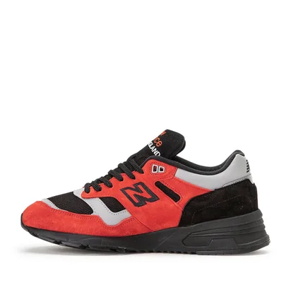 New Balance M1530 LA 'Made in England' (Rot / Schwarz / Grau)