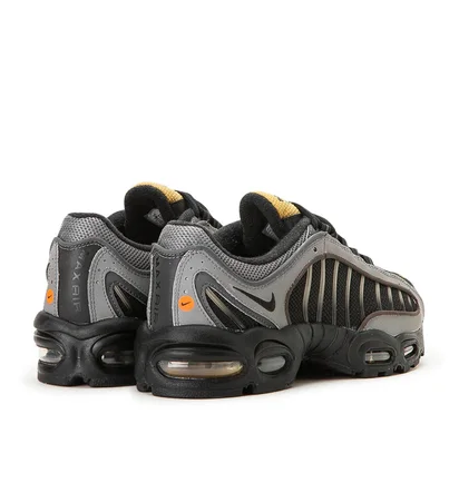 Nike Air Max Tailwind IV (Grau / Schwarz / Gold)