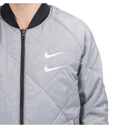Nike Swoosh Reversible Woven Bomber Jacket (Schwarz)