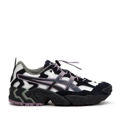 Asics Sportstyle x Pleasures Gel-Nandi (Schwarz / Multi)