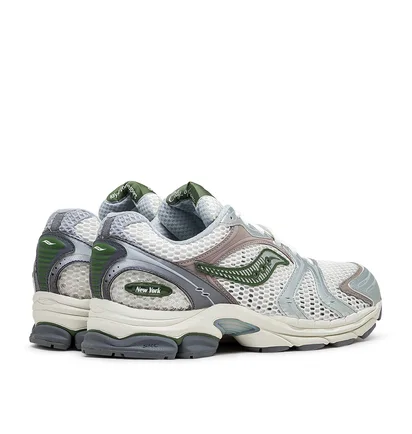 Saucony x Minted NY ProGrid Triumph 4 (Weiß / Silber / Grün)