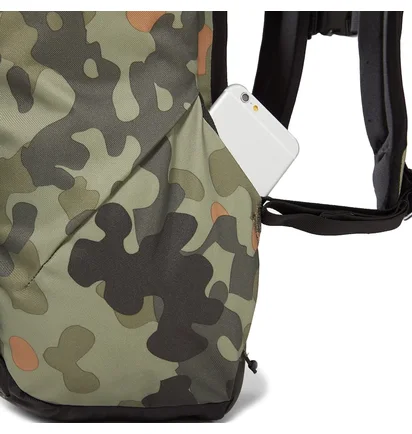 The North Face Instigator 20 Pack (Camo)