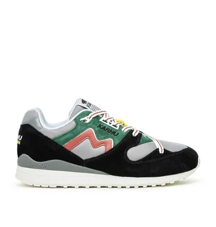 Karhu Synchron Classic 'Fear Bear' (Schwarz / Rot)