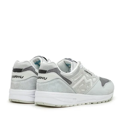 Karhu Legacy 96 (Grau)
