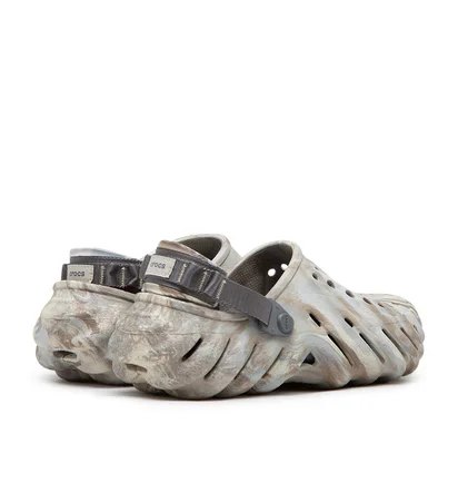 Crocs Echo Marbled Clog (Beige / Braun)