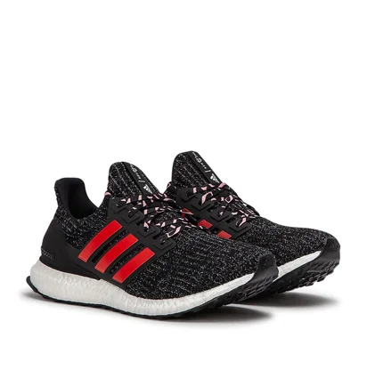 adidas UltraBOOST (Schwarz / Rot)