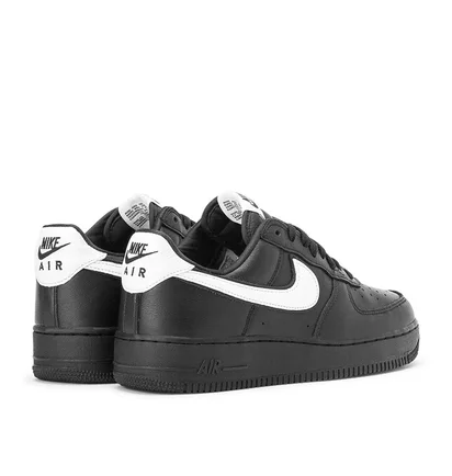 Nike Air Force 1 Low Retro QS 'Friday' (Schwarz / Weiß)