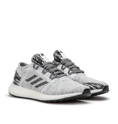 adidas x UNDFTD PureBOOST GO (Grau)