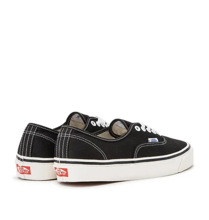 Vans Authentic 44 DX Anaheim Factory (Schwarz / Weiß)