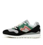 Karhu Synchron Classic 'Fear Bear' (Schwarz / Rot)