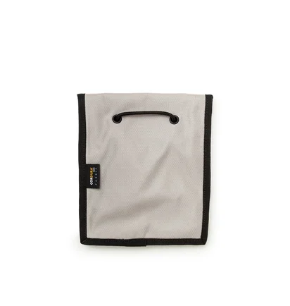 Carhartt WIP Delta Neck Pouch (Cream / Schwarz)