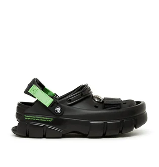 Sankuanz x Crocs Classic Clog (Schwarz)