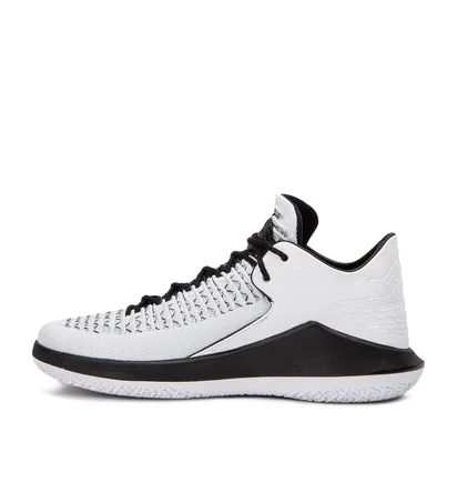 Air Jordan XXXII Low Wing It (Weiß / Silber)