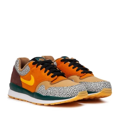 Nike Air Safari SE (Orange / Braun)