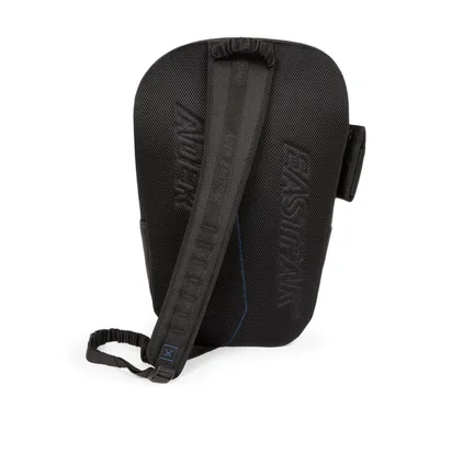 Eastpak x Ader Error Up-Down Sling (Schwarz / Blau)
