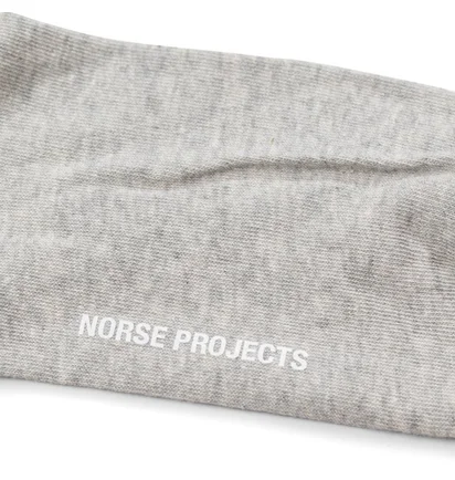 Norse Projects Bjarki Fine Rib (Grau Meliert) (One Size)