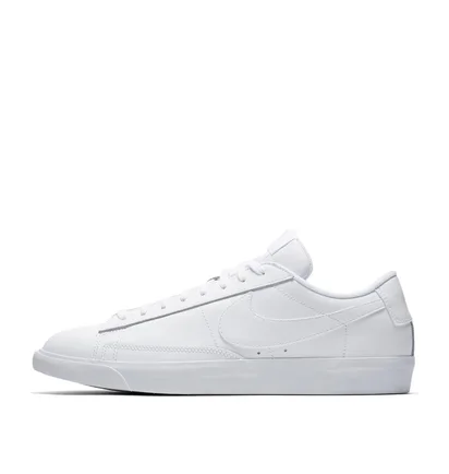 Nike Blazer Low LE (Weiß)