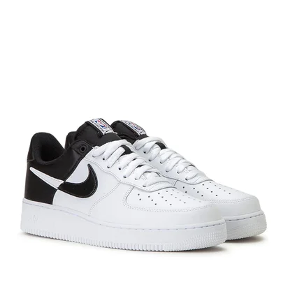 Nike Air Force 1 '07 LV8 3 (Weiss / Schwarz)