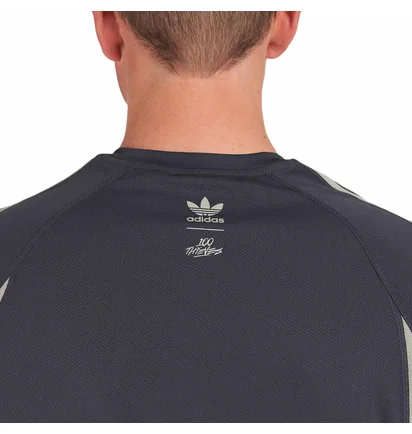 adidas x 100 Thieves T-Shirt (Grau)