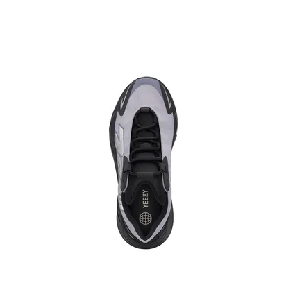 adidas YZY 700 'MNVN Geode' (Silber / Schwarz)