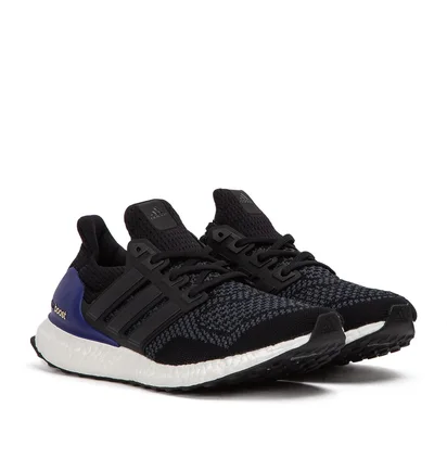 adidas Ultra Boost OG (Schwarz / Lila)