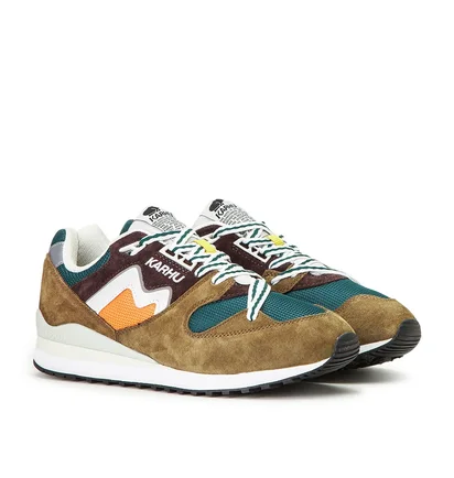 Karhu Synchron Classic (Braun / Grün)