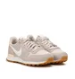 Nike WMNS Internationalist (Beige / Weiß)