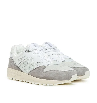 Karhu x Footpatrol x SSSU Legacy 96 (Grau / Weiß)