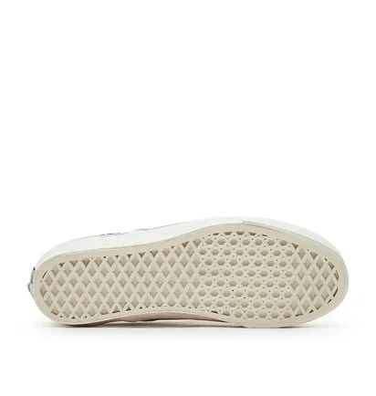Vans Vault x Brain Dead UA OG Classic Slip-On LX (Weiss / Schwarz)