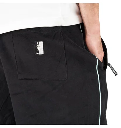 Yardsale Velour Shorts (Schwarz)