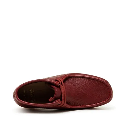 Clarks Originals x Sporty & Rich Wallabee Boot (Bordeaux)