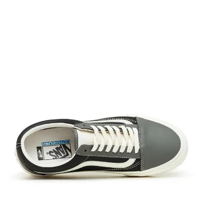 Vans Vault UA Old Skool LX (Schwarz / Grau / Weiß)