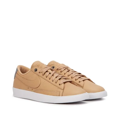 Nike WMNS Blazer Low SE Premium ''Vachetta Tan Pack'' (Beige / Silber)
