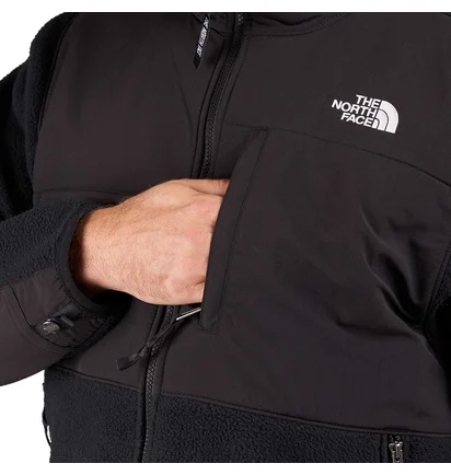 The North Face Retro Denali Jacket (Schwarz)