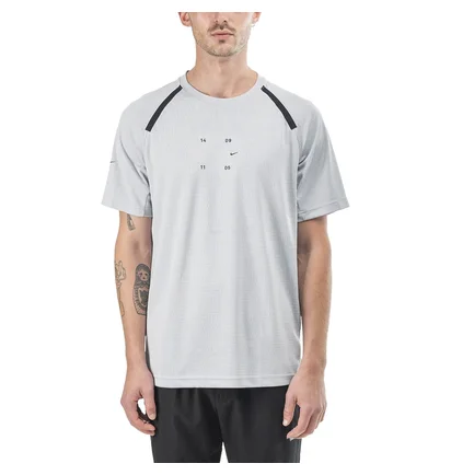 Nike Tech Pack T-Shirt (Grau)