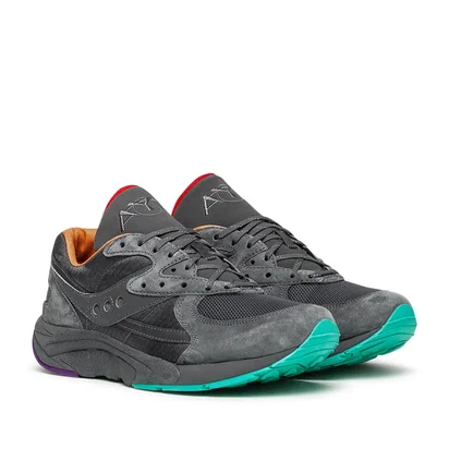 Saucony x Raised By Wolves Aya Asphalt Jungle (Grau)