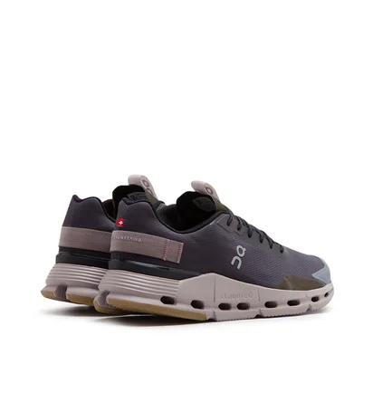 On WMNS Cloudnova Form Titanite (Braun / Beige)