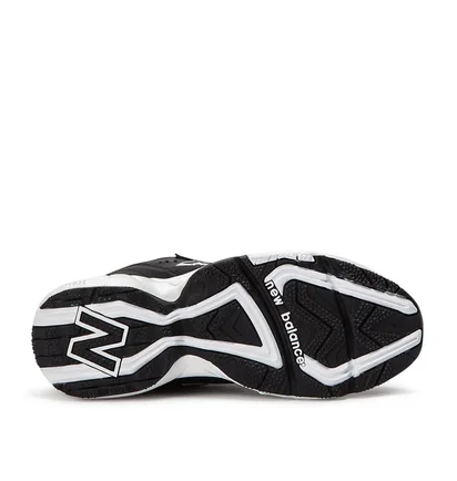 New Balance MX608 BW1 (Schwarz)