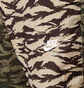 Nike NSW Printed Swoosh Woven Shorts (oliv / weiß)