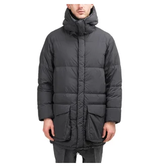 Snow Peak Recycled Nylon Ripstop Down Coat (Schwarz)