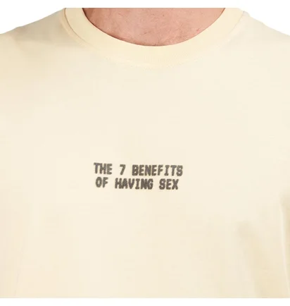 Carne Bollente 7 Benefits T-Shirt (Gelb)