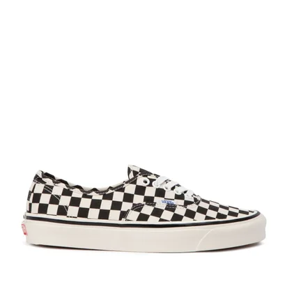 Vans Authentic 44 DX (Schwarz / Weiß)