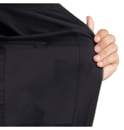 Carhartt WIP Active Bomber (Schwarz)