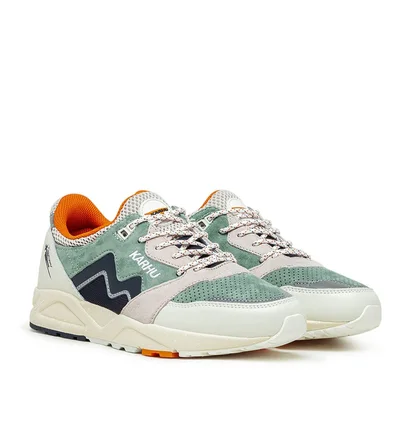 Karhu Aria 95 'Legend Collection' (Weiß / Grün)