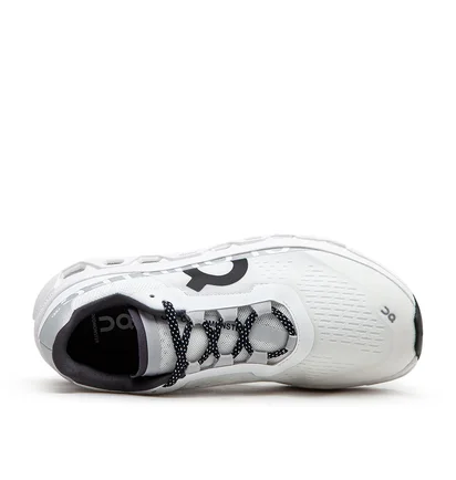 On WMNS Cloudmonster (Weiß / Schwarz)