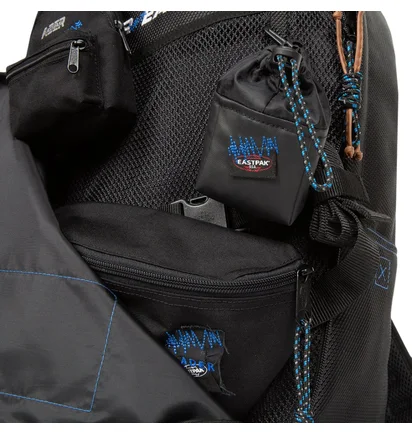 Eastpak x Ader Error Up-Down Sling (Schwarz / Blau)